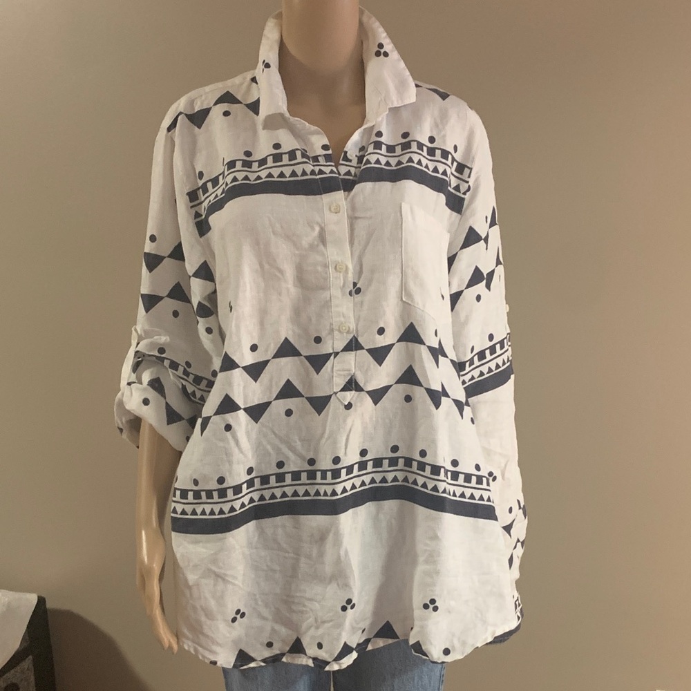 J. Crew Ladies 100% Linen Shirt Blue and White Size XL, roll-up sleeves